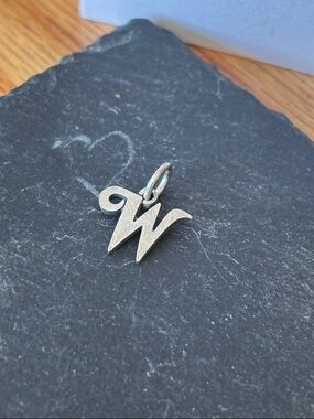 New James Avery script initial W charm